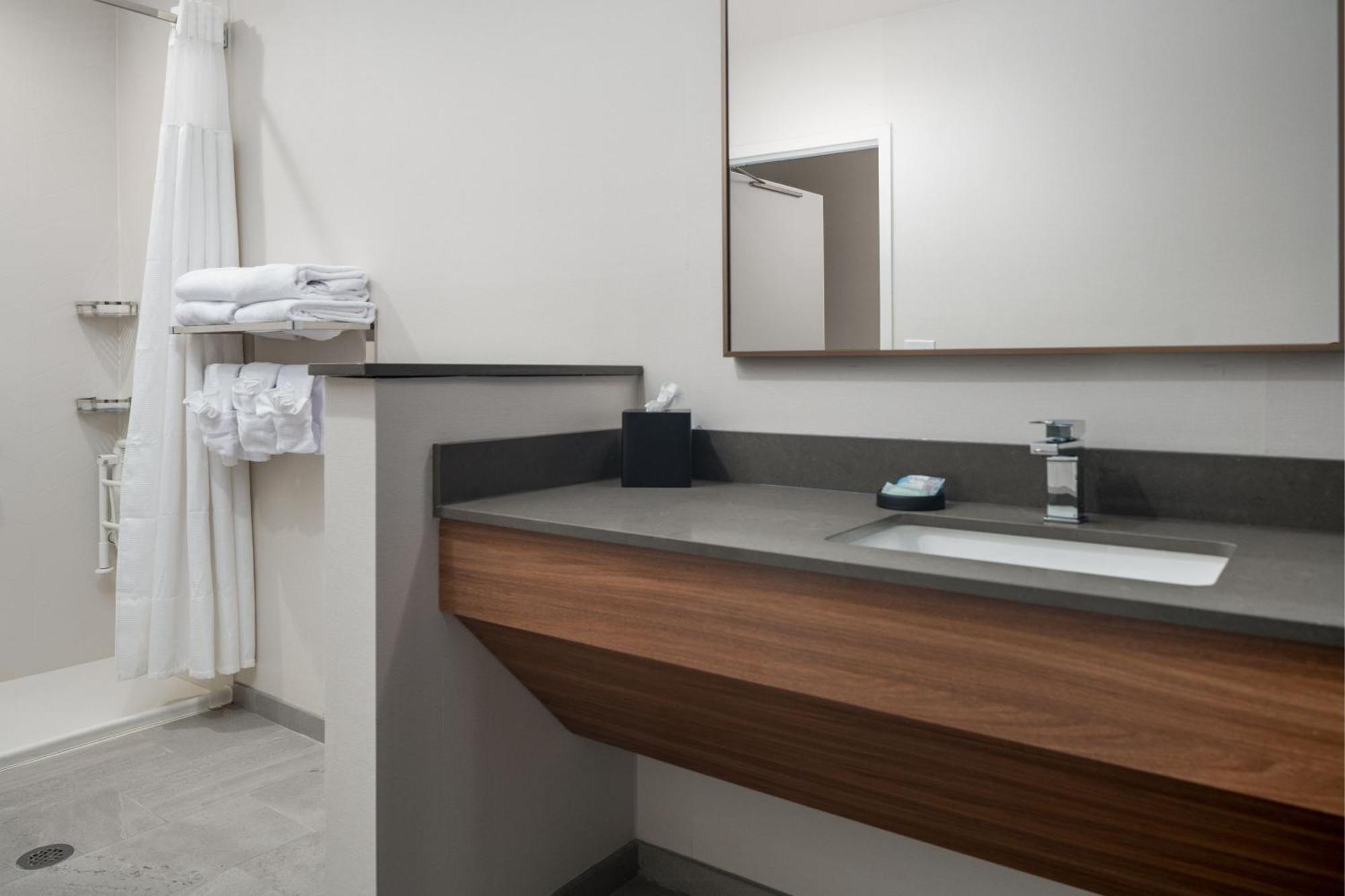 Fairfield By Marriott Inn & Suites Albertville Bagian luar foto